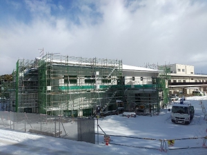 雪が積っても工事中
