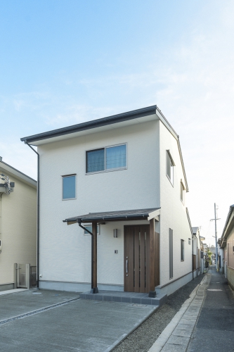 中庭のある町屋の家