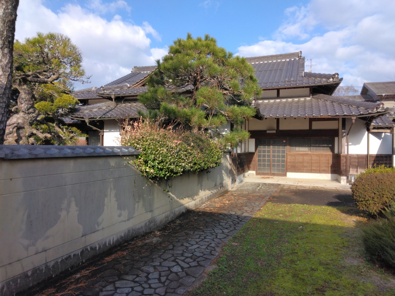 庭に茶室もある明治時代に建てられた町医者のお屋敷